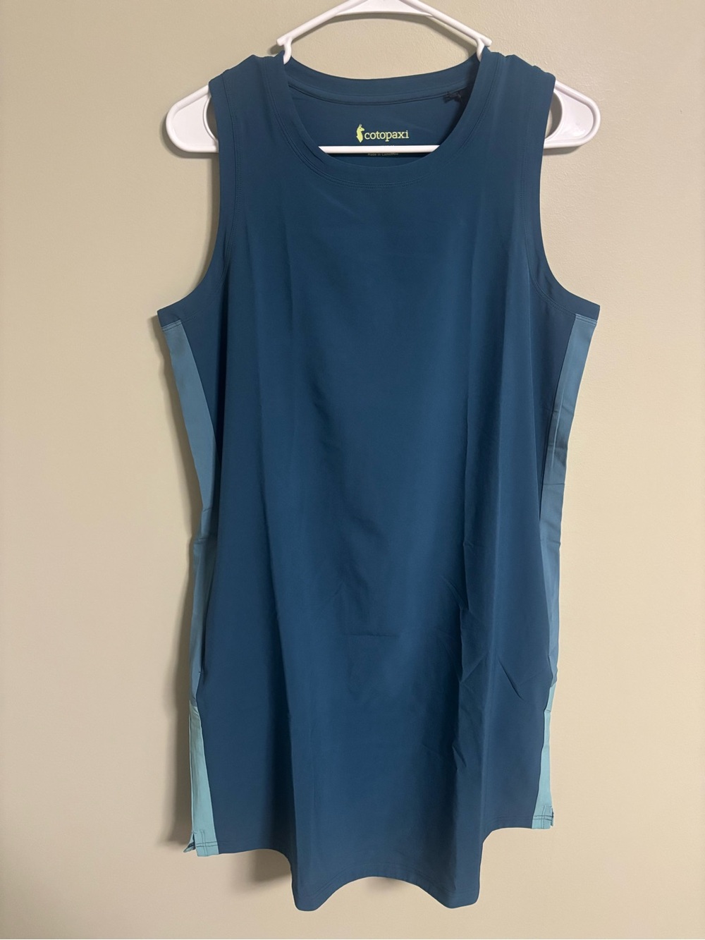 Cotopaxi Cambio Dress Womens Medium Teal Blue Colorblock Sleeveless Active New